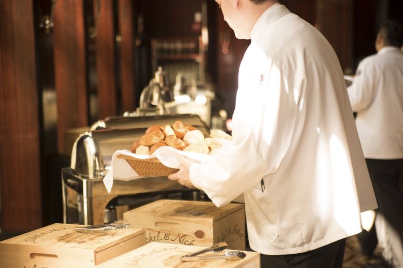 hotelový personál 1 služby gastronómia recepcia kuchár čašník chyžná