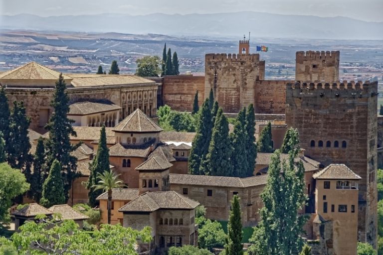 mesta top granada uvod