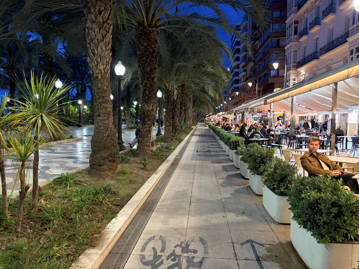 alicante franek travel tophoreca sk 2026 nocne ulicky