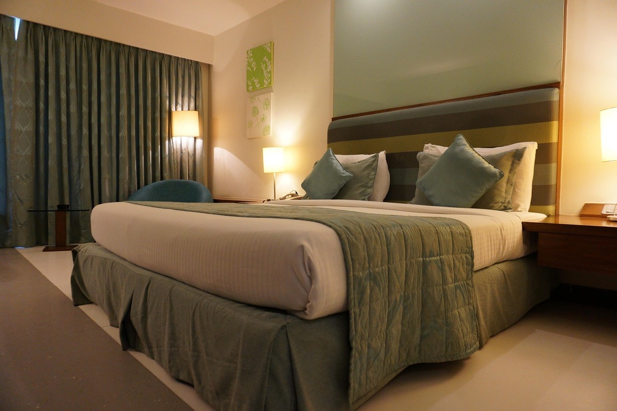 hotel last minute