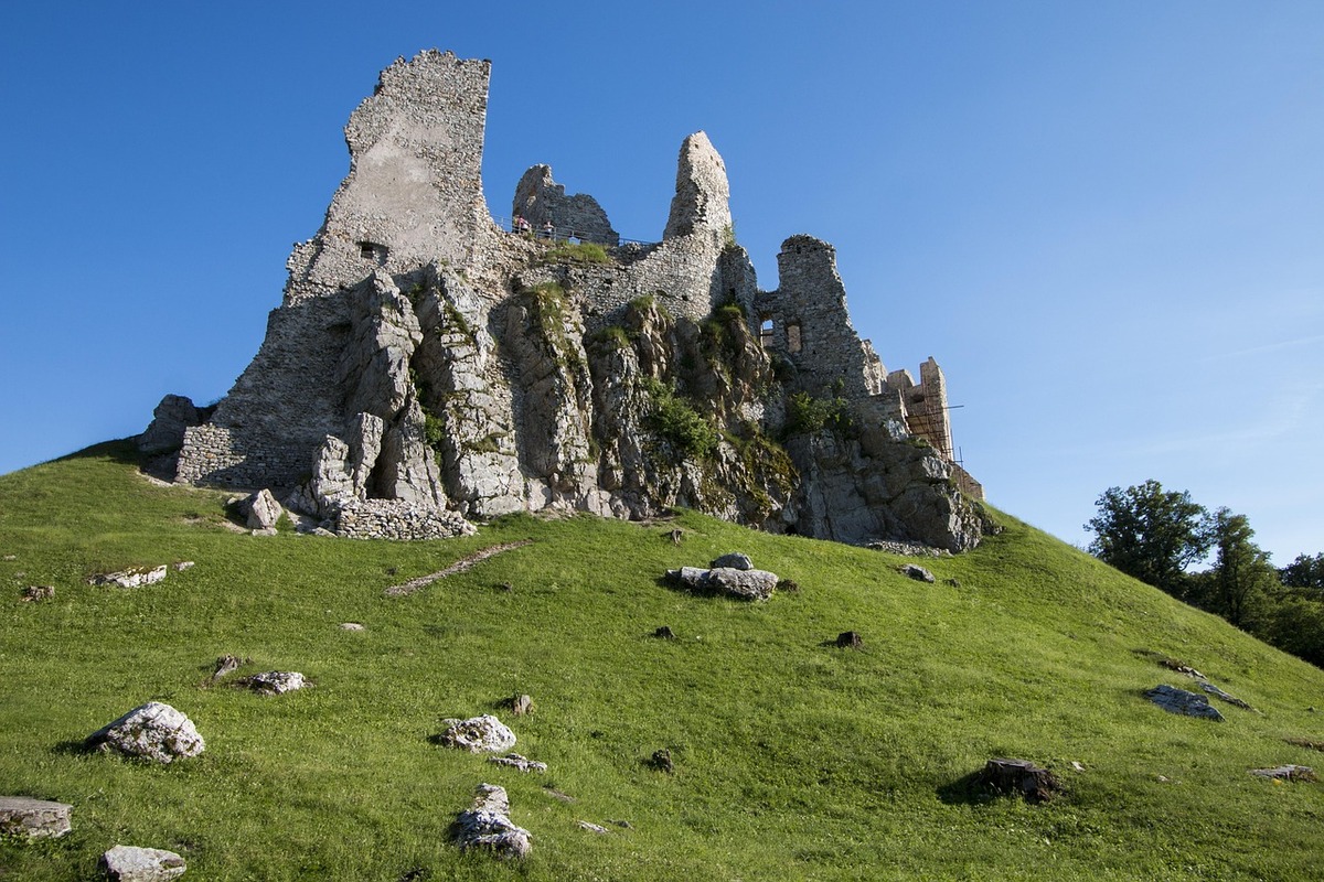 hrad 1